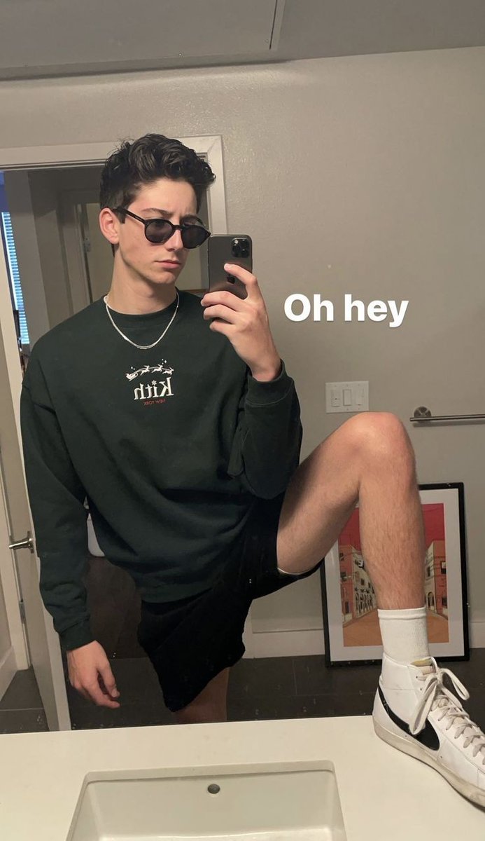 ⠀ ݁⠀.  #𝐒𝐄𝐃𝐔𝐂𝐓𝐈𝐕𝐄𝐒𝐔𝐍𝐃𝐀𝐘