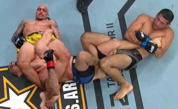 hektic_one's tweet image. me and the boys when we find pantoja's deadbeat dad