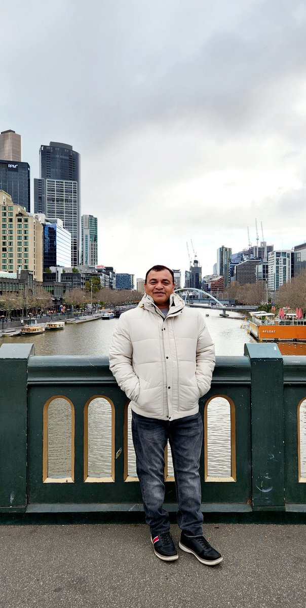 Soch_badlo_'s tweet photo. Life is a short Journey, Live it βοΈππ¦πΊ
#tourtoaustralia
#melbournediaries https://t.co/LRzuxXCqNu