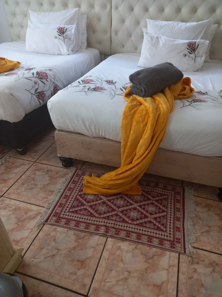 nopopazana's tweet photo. City Breaks !Awesome Give Aways Seasonality Winter Deals AND  Campaigns Extravaganza Popular Ways of Experiencing Travel Entertainment To Explore Destinations #SellYourBeds
#Achievements 
#KnowledgeAndSkills https://t.co/ksIUFgfAEV