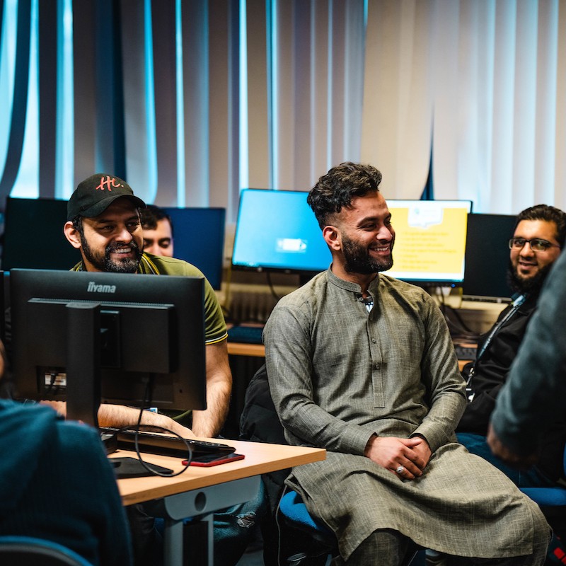 Uni_GreaterMcr's tweet photo. Want to study...
✅ Coding
✅ Algorithms 
✅ Technological creativity
With a #BoltonUni🎓 #ComputerScience course you can!🖥️ 
Learn more👉: https://t.co/hHntMGIzJj
#UniAsItShouldBe #BoltonComputing https://t.co/hhpaE1lj8M