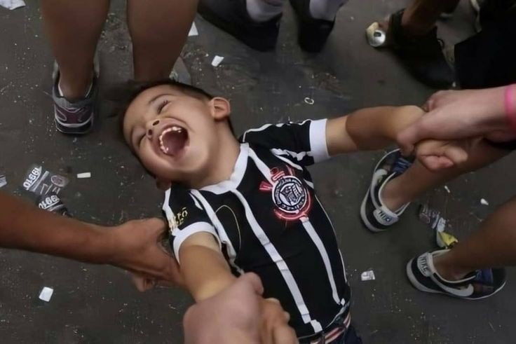 arenamilgrau_'s tweet photo. Eu acordando cedo no domingo depois do Corinthians ter ganhado fora de casa no sábado: https://t.co/fHq2Iha3q4