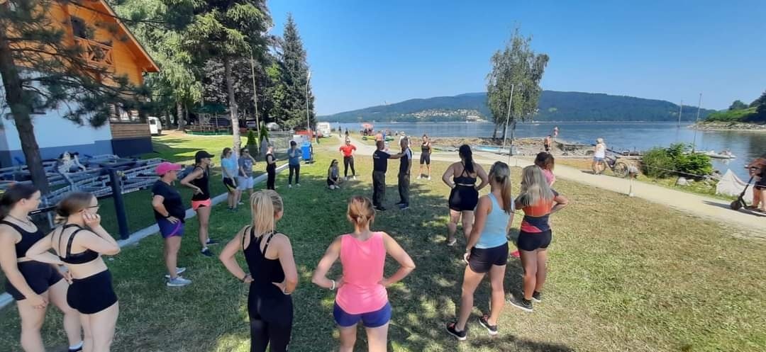 WCR_Bedzin's tweet image. Samoobrona kobiet - zaufaj wojsku 2 dzień #zywiec
#samoobronakobiet
#6bpd