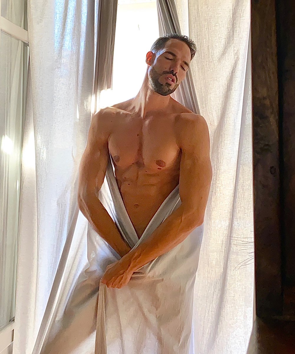 MatteoPadovan's tweet photo. Too hot today 🥵 #hot #model #gayhot #sexyboy #musclegrowth https://t.co/2N12Wruszj