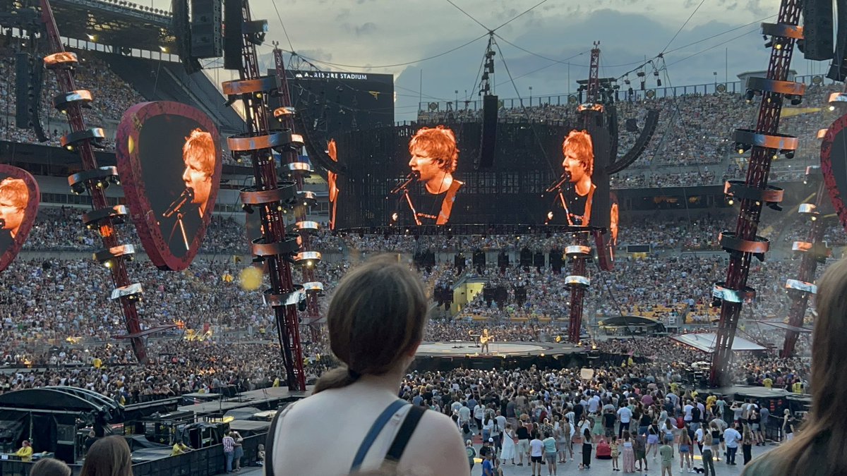 allybby29's tweet photo. @edsheeran You put on an amazing show in Pittsburgh 😍🥺 So happy I got to experience you live for the first time 🤍 Love you always https://t.co/pWyvmqwuSS
