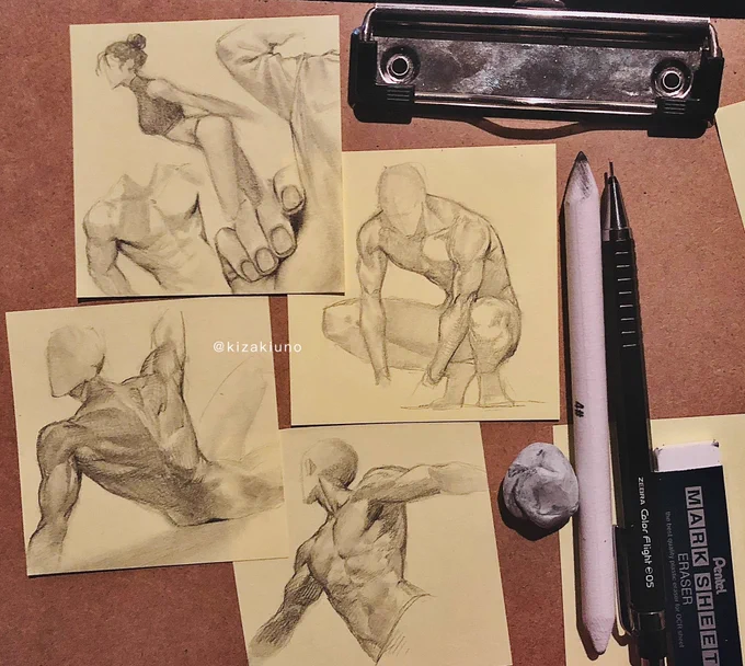 久々のアナログリハビリ
デッサンはてきとー。 
