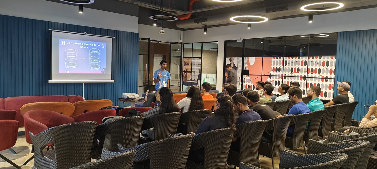 pune_dao's tweet image. #SOSS Spheron Open source Scouts kickstarted by @blockchainbalak @0xrishikesh @ganimtron_10 @himanstwt
 &amp;amp; with @OgclubDAO in #Pune

@5ireHub_Pune us gearing up next.

CC : @spheron