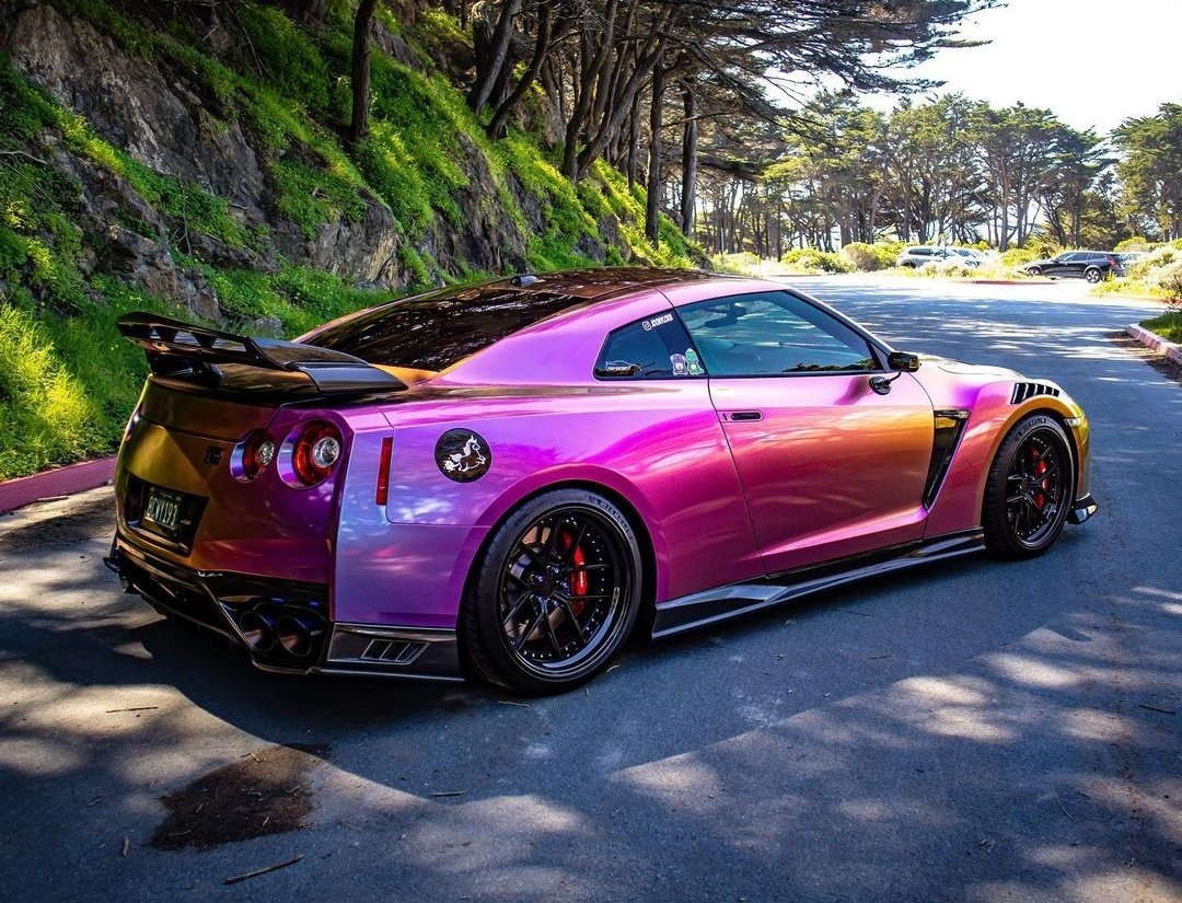 DailyGTRTM's tweet photo. Gorgeous spec'd Nissan GTR-R35 https://t.co/6MIM9ke3HD