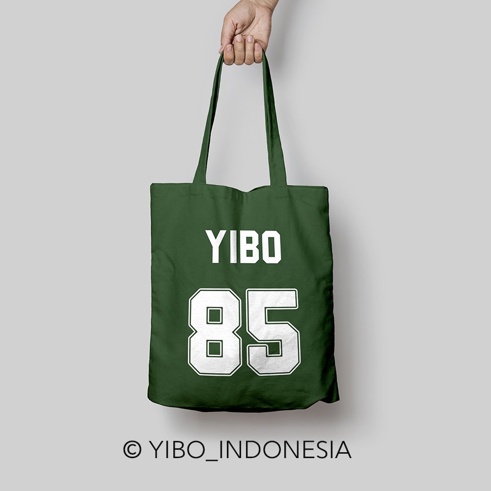 yibo_indonesia's tweet photo. Tote bag quote putih, hitam, YIBO85 (pre-order sampai 31 Juli 2023)
Ukuran 35x40cm: 95.000
Order form: https://t.co/HECMQgjo9V
#WangYibo #YBI_BDAY2023 https://t.co/SXlCbc53Yz