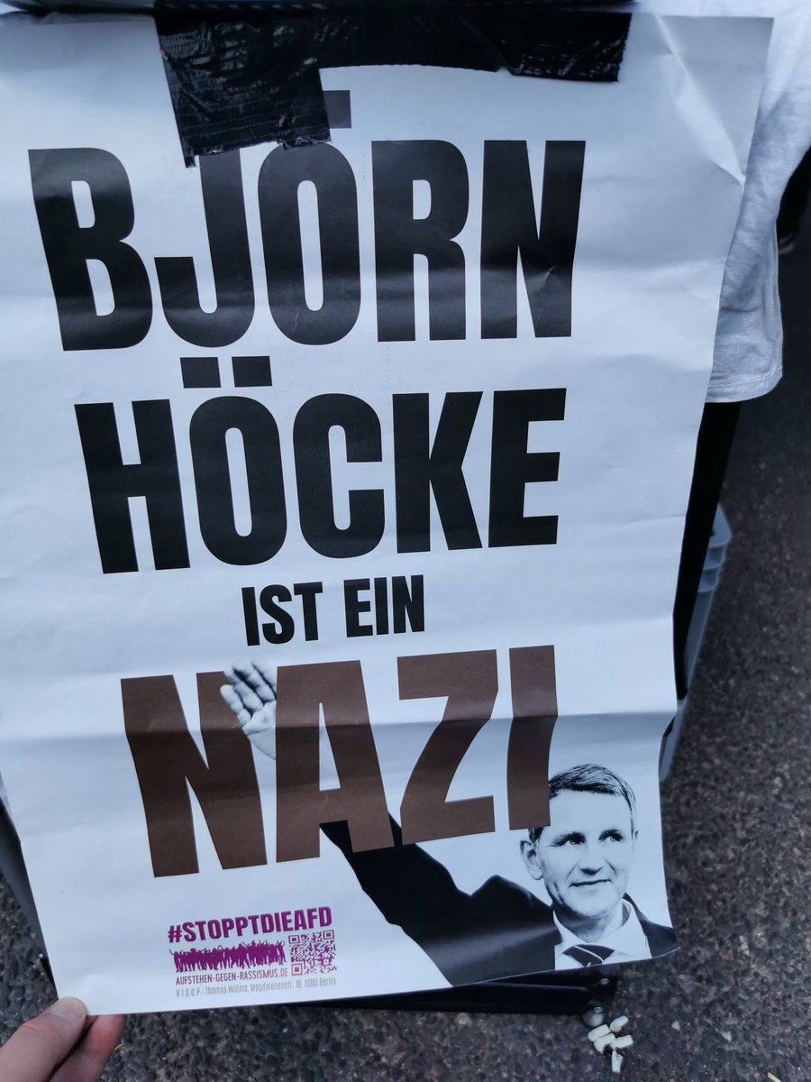 HalleSDS's tweet photo. In der Tat. Auch in #Schnellroda gibt es neben anderen faschistischen Bezügen deutschen Geschichtsrevisionismus und die Übernahme von NS-Ideologieelementen. #sr0907 https://t.co/26nlF7OirC