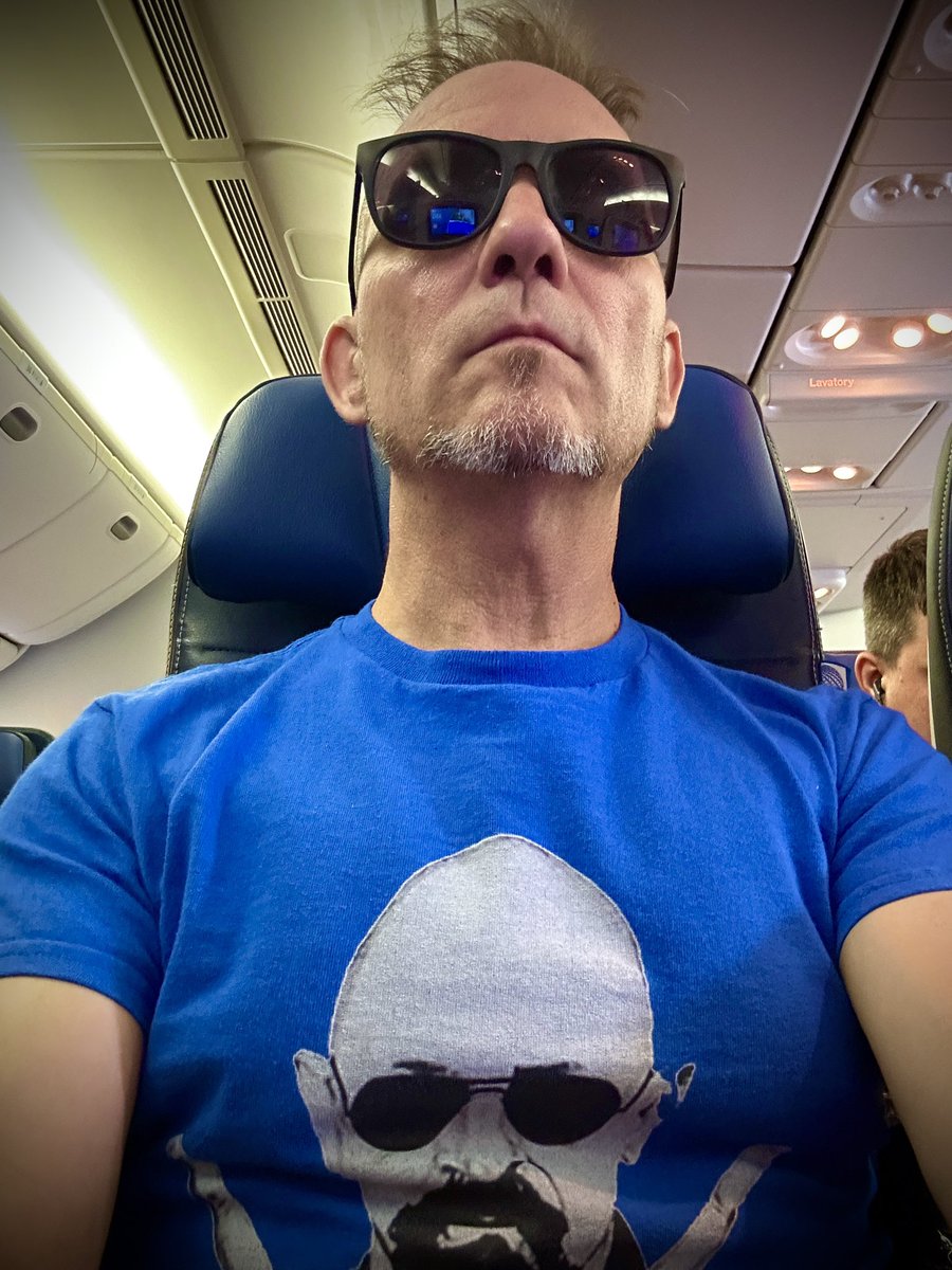 GuitarmyOfOne's tweet photo. Heading to London today! Frenchy and the Punk tour starts this week! Me and my Guitarmy of One opening a couple shows… double duty! 🌊👍🌊
#guitarmyofone #frenchyandthepunk #zenghost #uktour #halford #londonbound https://t.co/nqblLnzXnj