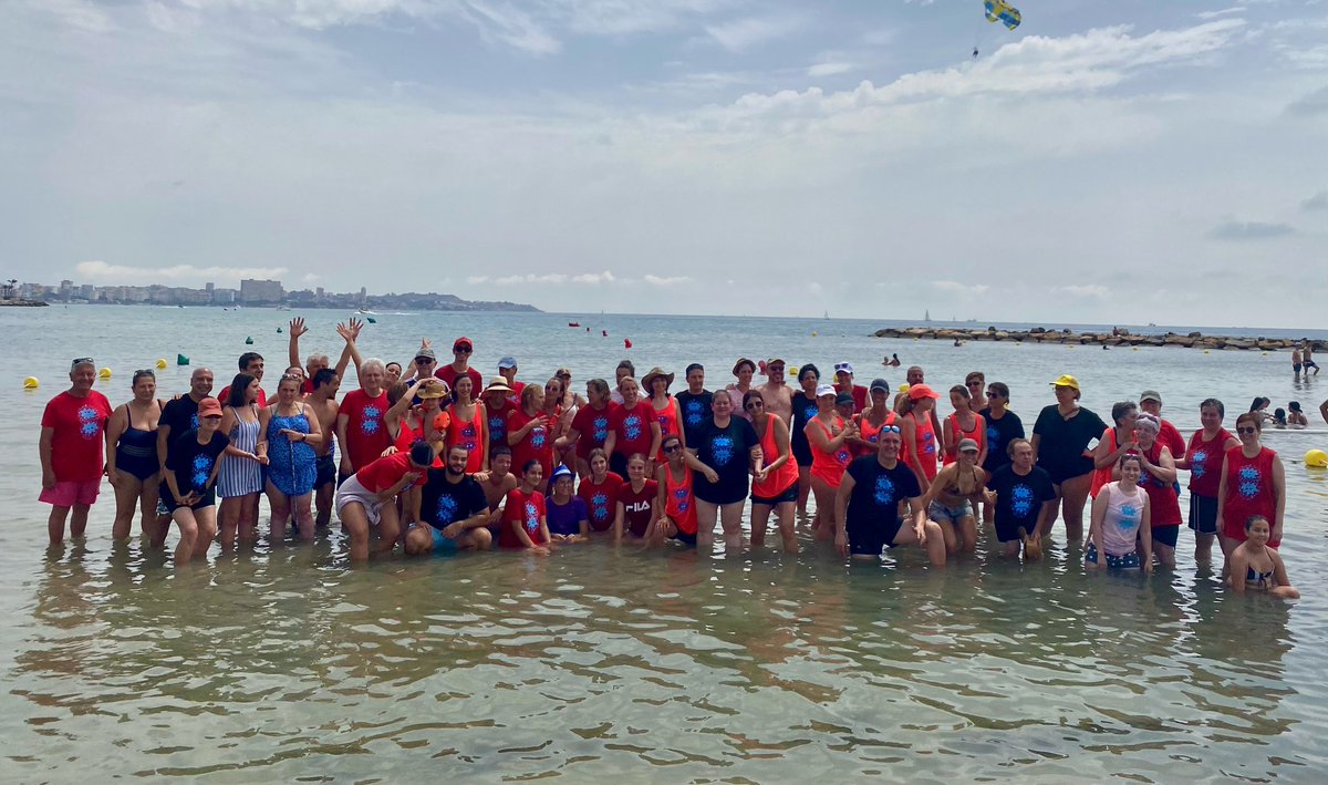 AngelPSempere's tweet photo. Des d'Alacant, ens mullem per #EsclerosisMúltiple Felicitacions a  ADEMA, a Pilar per la seua magnífica coreografia i a tota la gent que ha col·laborat 👏👏👍 Hem de fer molt més #Mullat  #Mojate2023 @GVAsanitat https://t.co/INx99ZpbOJ