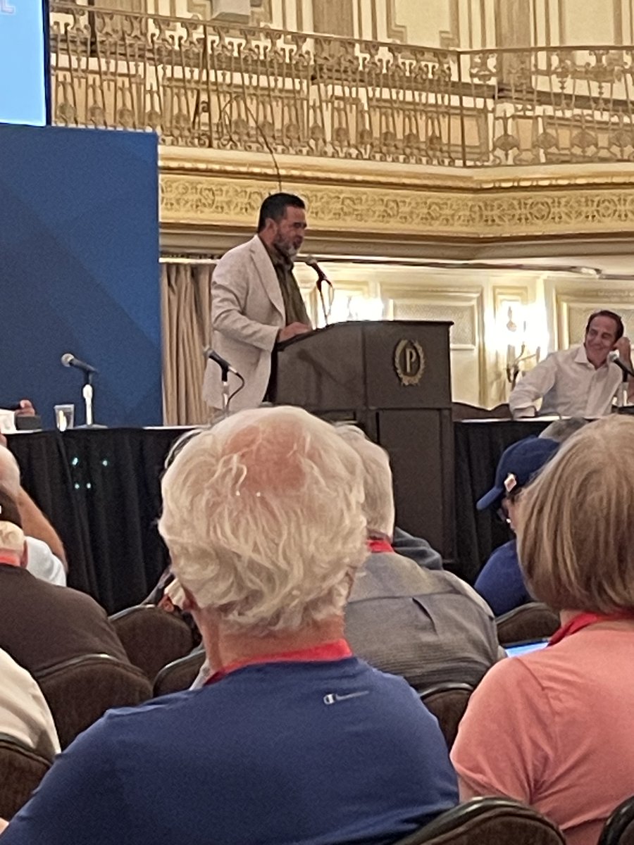 MagnoliaSabr's tweet photo. The @SABRMagnolia chapter in Atlanta thanks @SABR and @SABRChicago for a great #SABR51 convention in Chicago. We geeked out on #baseball, the city and Sox-Cards at new Comiskey. #bravescountry #fortheA https://t.co/A1l1hgwQDW