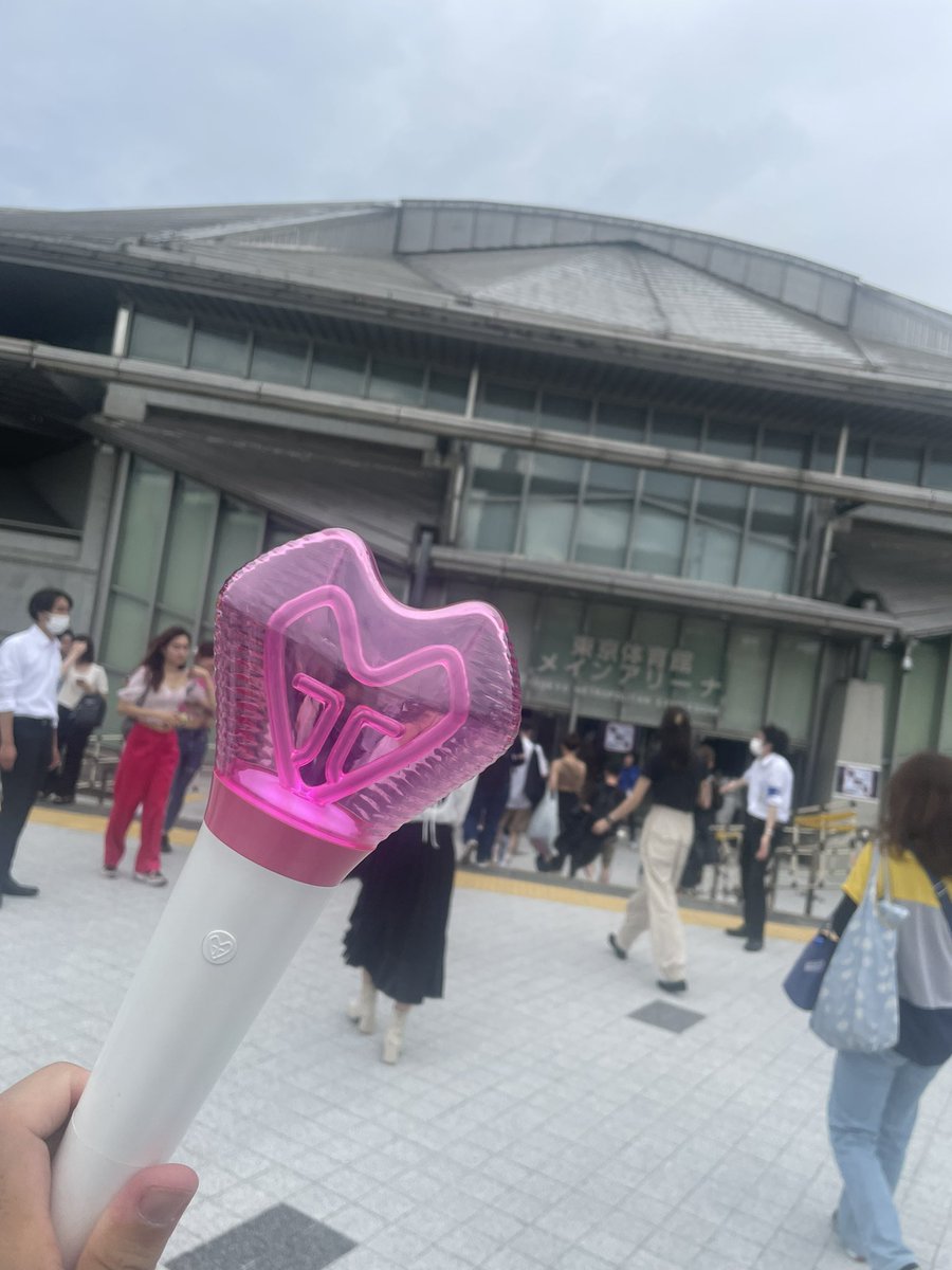 lovesnsd9ty's tweet photo. #TheODDOfLOVE 
4年ぶりのコンサートでした！
圧巻の歌声とパフォーマンス、ほんと最高の一言に尽きます！テヨンちゃん👏

SONEの方々も覚えてくださってありがとうございます！ソンムルも頂いて🙏ほんとに何もかも久々で、夢のような心地でした😇

会場の雰囲気も良いし
やっぱオタクはやめれんです。 https://t.co/5yjkqDHbfS