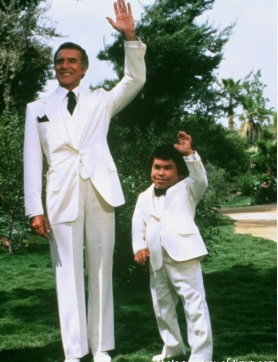 Schiffty4senate's tweet photo. Everyone is wrong about Epstein Island.  When you got off the plane there was handsome Ricardo Montalbán and a midget there to hand you a fruity drink and welcome you to paradise.
#JeffreyEpstein 
#pedoisland
#EpsteinIsland 
#EpsteinClientList https://t.co/L3XaYgKS4g