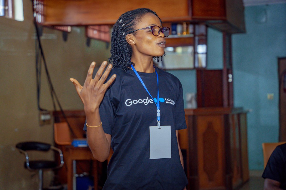 MankaVelda's tweet photo. Yesterday was amazing 💃💃.. attending Google I/O extended as a speaker. 
Fun, networking and learning.
It’s all about #tech and the #community 
#googleio 
#googleioextendedbambili https://t.co/Zbce8GW60I