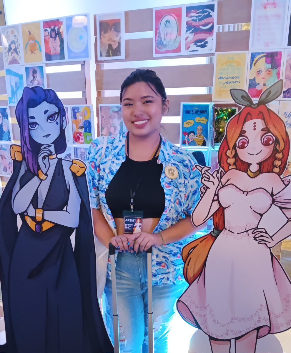 antemalee's tweet photo. Tired but my heart is full! Thank you to everyone who visited and bought my tiny artworks 😊

Thank you @PatronsOTArts for hosting the event! 🩵 #PatronsoftheArtsQC2023 #POTAQC2023 https://t.co/MQfV1JetTa
