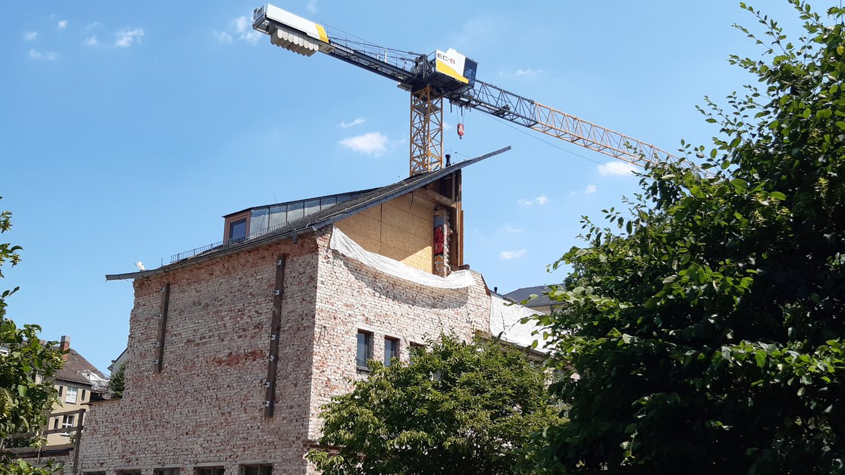 TorstenAbel1's tweet image. Die "Sanierung" der #Scheune in der Dresdner Neustadt ist eher ein Abriss und dann ein Neubau.
#DresdenNeustadt #Dresden
