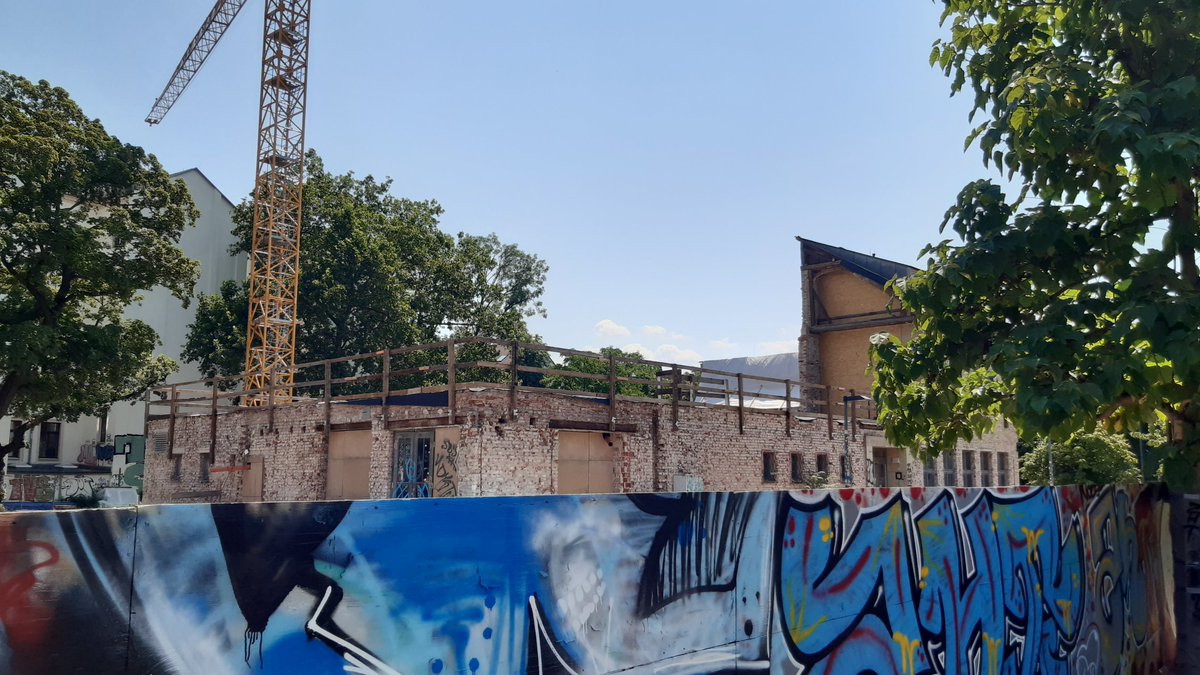 TorstenAbel1's tweet image. Die "Sanierung" der #Scheune in der Dresdner Neustadt ist eher ein Abriss und dann ein Neubau.
#DresdenNeustadt #Dresden
