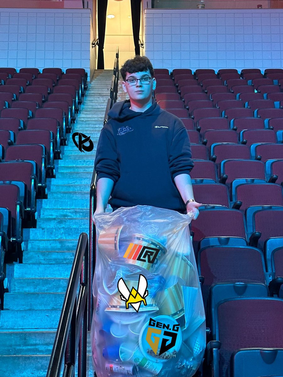 ItsDFRNT's tweet image. @riseRL_ Hey bro you missed one 👀