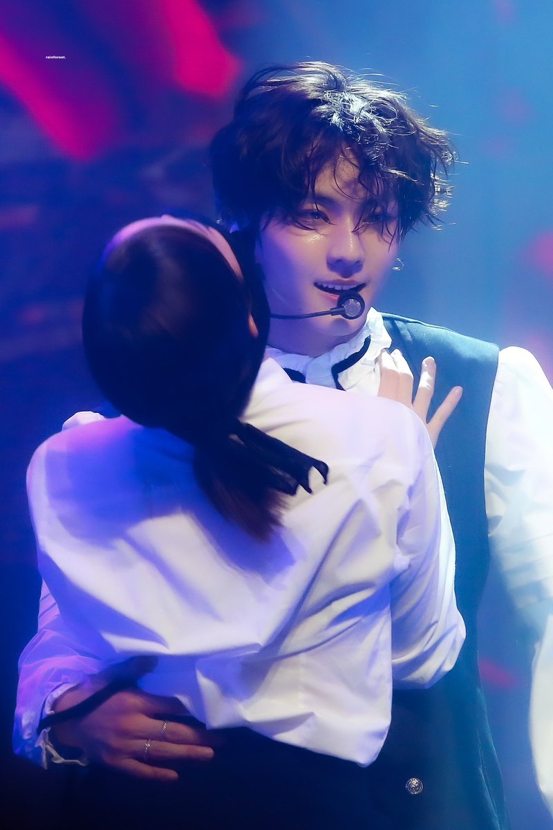 wonflkr's tweet photo. Adding this to unreal jungwon fansite pics🧎‍♀️it so majestic https://t.co/x2EbQuGt1M