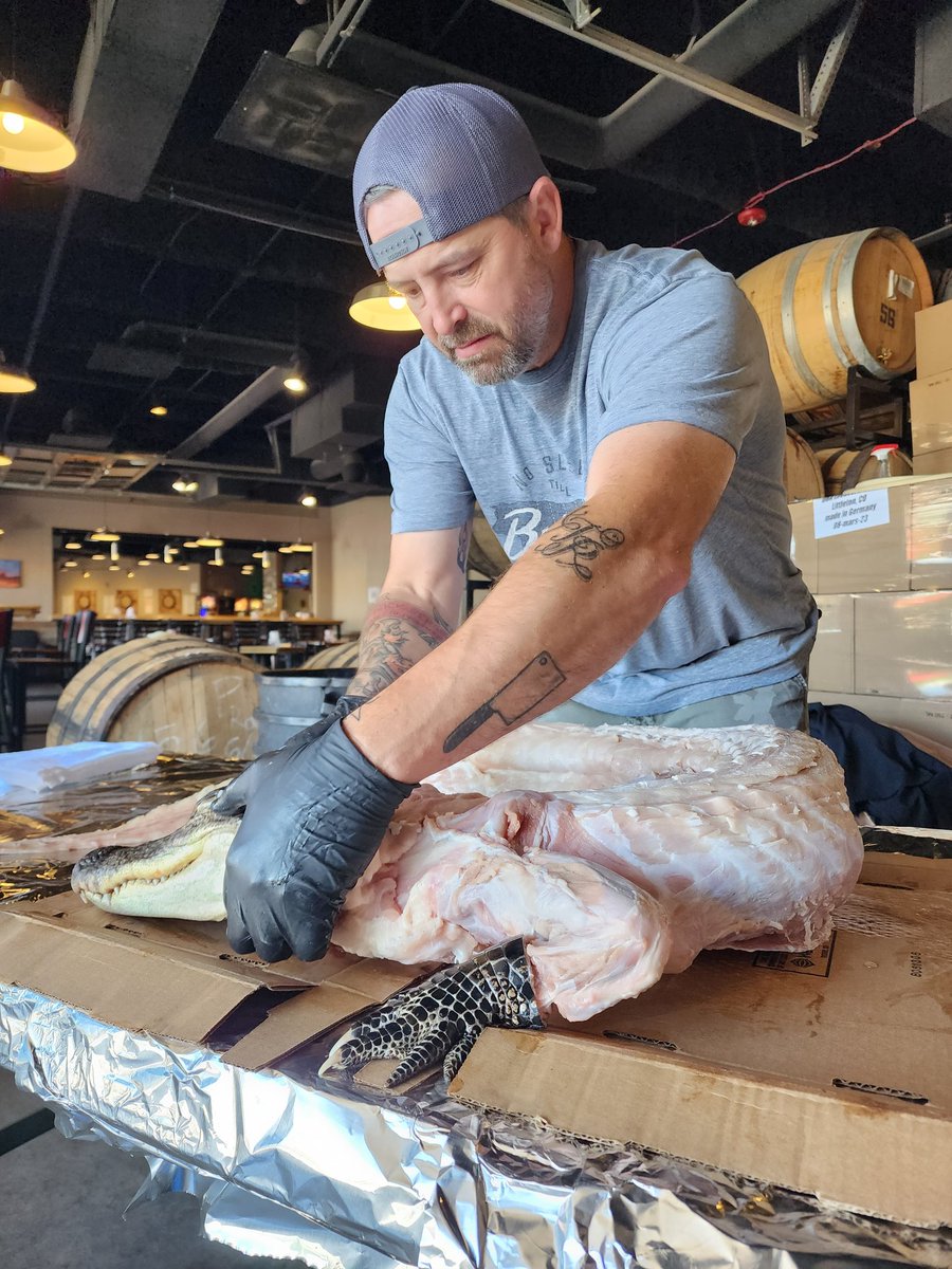 Time to make the Gator!  

#proudsoulsbbqandprovisions #teamproudsouls #fergdoinfergthings #fergoliciousbbqworldwide #proudsoulsbbqkc #kcmo #littleton #alligatorsandale #locavorebeerworks #goldensouls #richardfergolabarbecue #royaloakcharcoal #yodersmokers #barbecuecountry