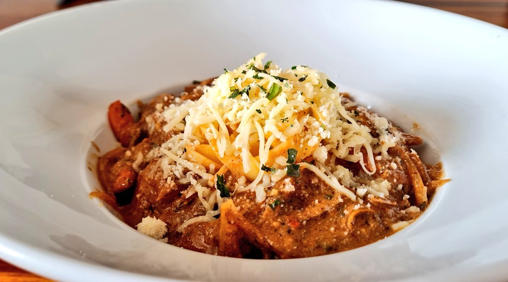 CantineVoyageur's tweet photo. Tagliatelles sans gluten (bluffant!) aux crevettes, lait de coco, massala et piment de Zanzibar 🌶 #DimancheMidi #Eatya https://t.co/EYej2VwbhJ