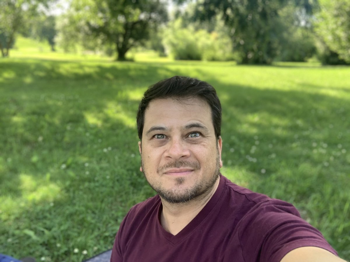 ernie_qs's tweet photo. Pique-nique avec les amis à l’Arboretum. 

#Canada #Ontario #Ottawa #Arboretum #LGBT #LGBTQI #GayCanada #GayQuebec #GayGatineau #GayMen #GayGuy #GayMenOver40 #GayAt50 #Gay https://t.co/qC7XzyHNVx