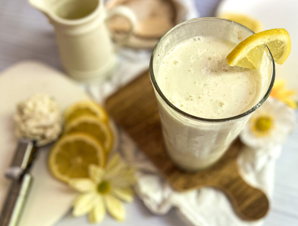 burntapples's tweet photo. Just like Chik Fil A this frosted lemonade is simple and easy to make! https://t.co/bjrkYjs1Be
#copycatrecipes #lemonade #UFC290 #UFC290Live #SundayFunday #SundayMorning #SundayVibe #Caturday #okwx #SundayMotivation #Sundayfeeling https://t.co/qJWoXMybQL