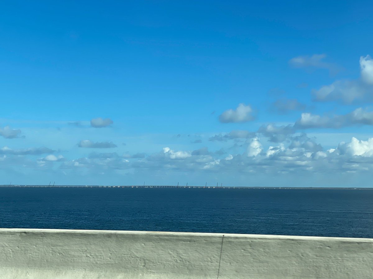JeanMiller14's tweet photo. Much nicer day! (@ Gandy Bridge in Tampa Bay, FL) https://t.co/R3Uj97Q33E https://t.co/kTTJE2uRo8