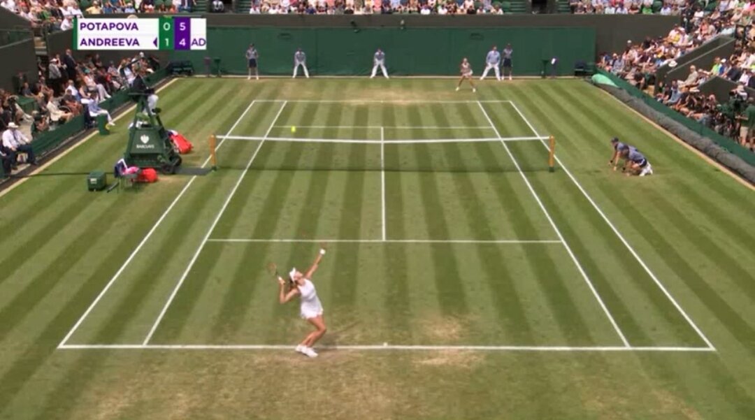 Robertoortegask's tweet photo. La tenista 🇷🇺 rusa, Mirra #Andreeva tiene tan sólo 👉16 años👈 y su tenis fluye bastante en el césped de #Wimbledon, hoy derrotó a Potapova por 6-2//7-5.
#Wimbledon2023. 🎾 https://t.co/WvlZx99ISC