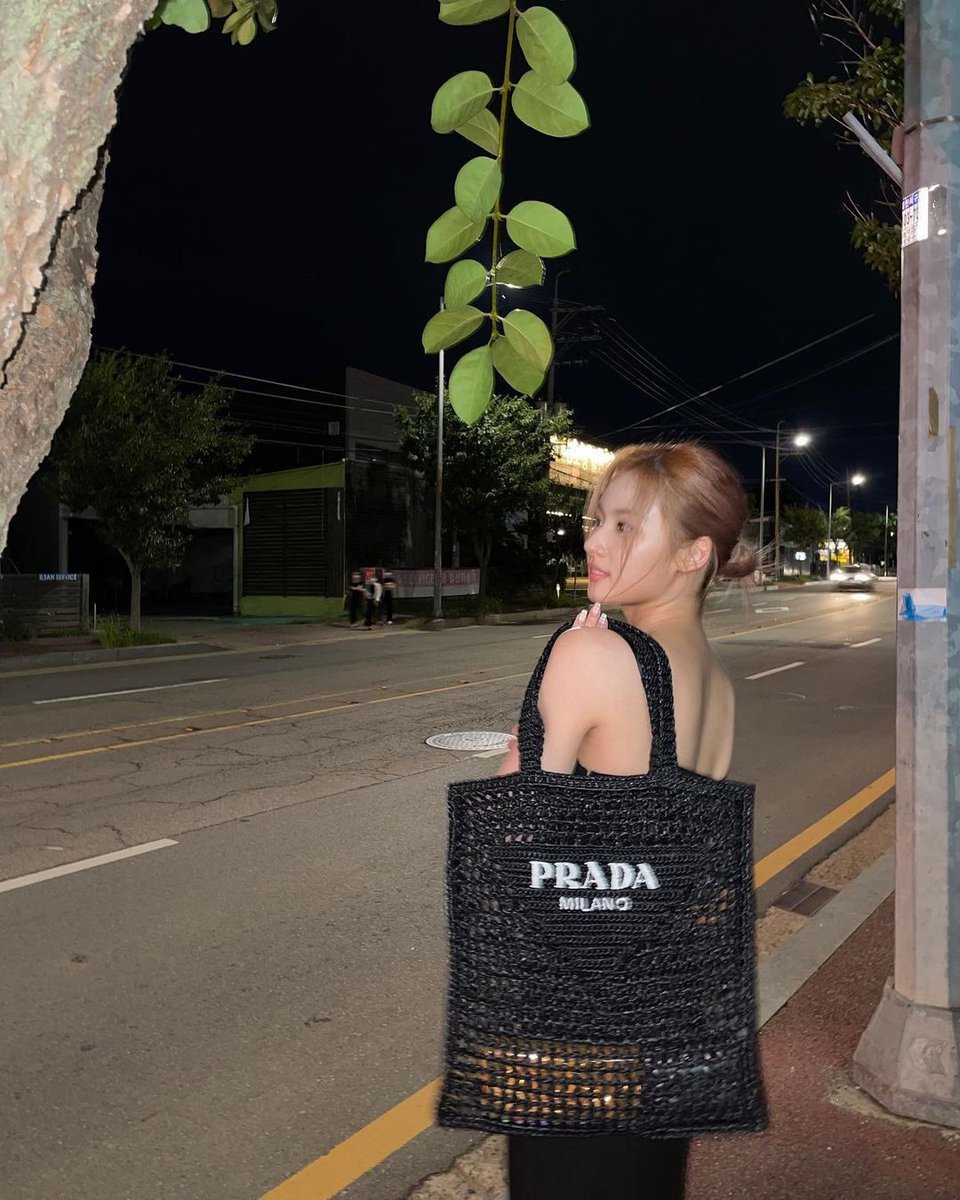 pls don’t have somebody waiting on u 🙍🏻‍♂️