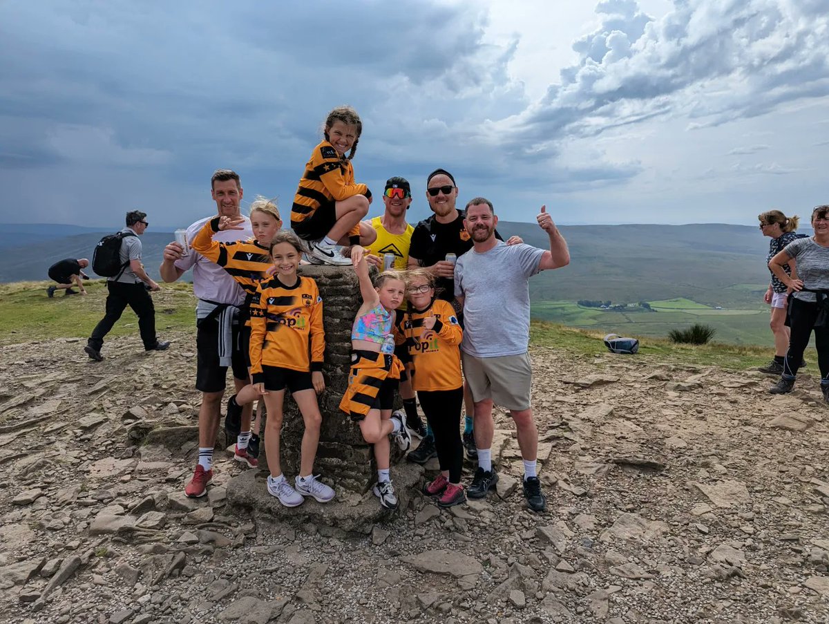 TheRealSloop's tweet image. Proud of these girls! Smashed Pen-y-Ghent yesterday... Raised 600 for the team and club... Great weekend

#UTJ #Kingswood #Jets 🧡⚽
@KingswoodParksP 
@KingswoodUtd