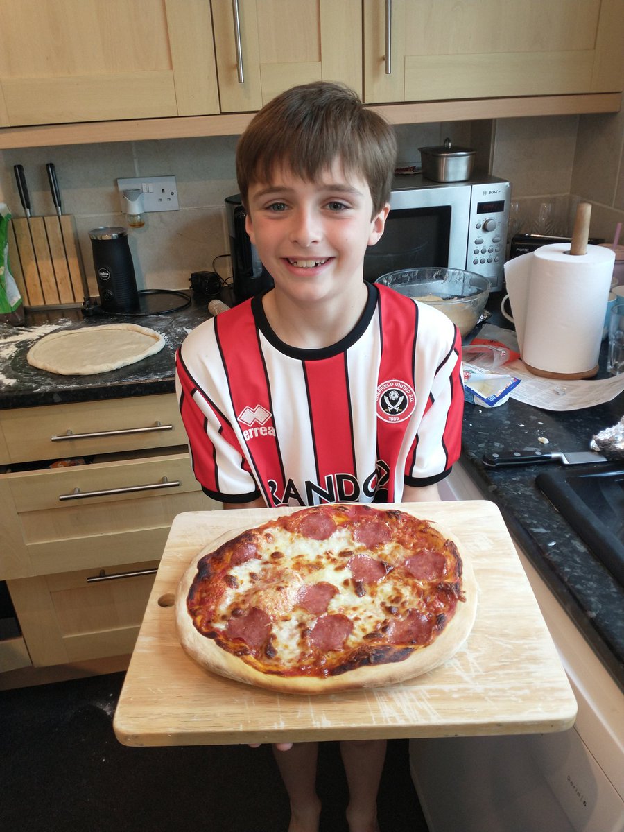 CLCheethamUK's tweet photo. Adam has followed a recipe and made Pizza from scratch for tea! @MundellaEagles https://t.co/zBXqiZCFSz