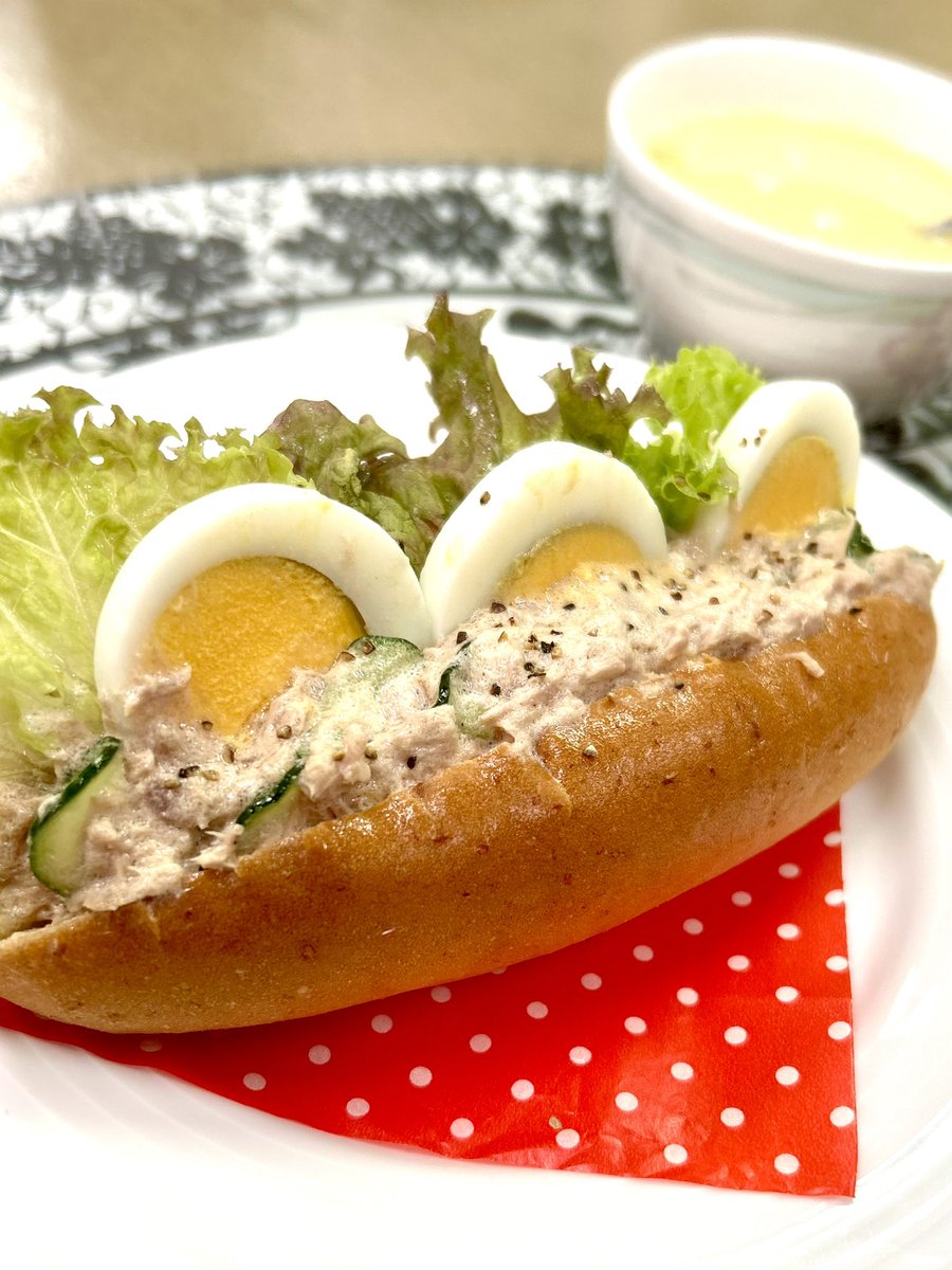 goodmaple's tweet image. 今日は、発達支援児さんのお料理講座
ツナドックを作りました♪
どんな人にも、楽しく作り美味しく食べてもらいたい！
みんなか頑張って作り、完食でした。
お家でも作ってみるって言ってました。嬉しいな☺️
#千葉県民プラザ にて