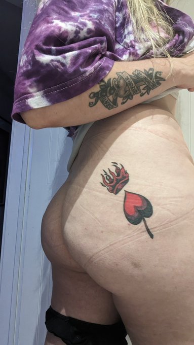 I had a guy over, I surprised him with this~&spades;️  He might be in future videos~💕  #grindr #nsfwtw #pawg<a href="/tag/sex"class="tags"><span>#sex</span></a><a href="/tag/goodvibesonly"class="tags"><span>#goodvibesonly</span></a><a href="/tag/bbc"class="tags"><span>#bbc</span></a><a href="/tag/summervibes"class="tags"><span>#summervibes</span></a><a href="/tag/pawg"class="tags"><span>#pawg</span></a><a href="/tag/snowbunny"class="tags"><span>#snowbunny</span></a>