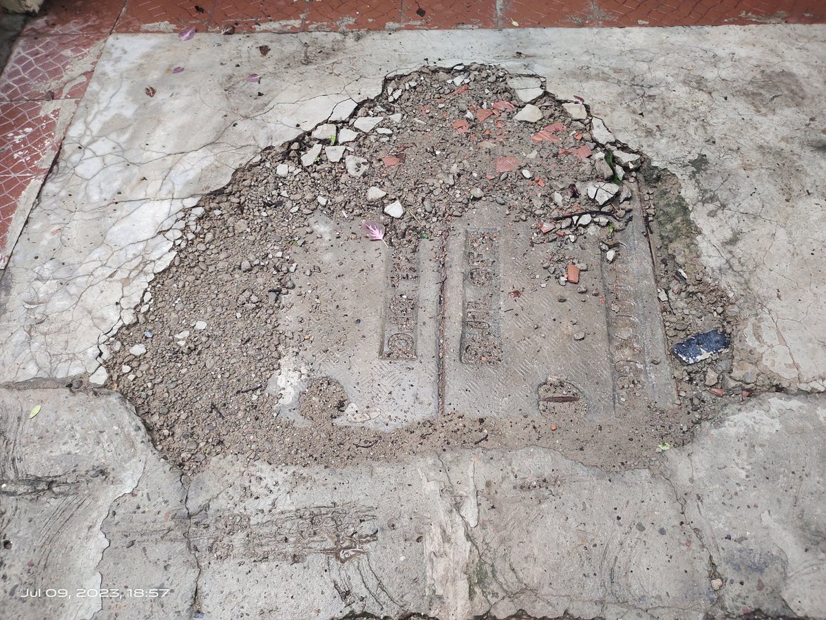 itz_atam's tweet photo. @reliancejio @JioCare courtesy Reliance Jio fibre , got repaired floor tiles three times but every time despite assurances by engineers, no compensation or repair got done. Could anybody suggest whether to knock the consumer commission or keep this front look unmaintained. https://t.co/cTDnbov9D7