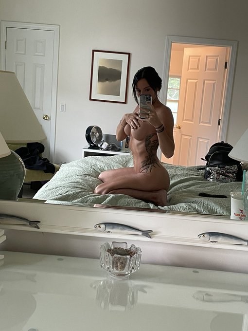 Wanna play😏 https://t.co/pc8Un8T8Y6