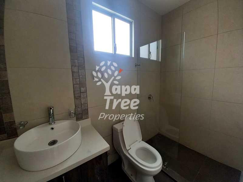 YapaTreeRE's tweet photo. New Apartment For Sale Control Sur with VIP Loan

Sector: Control Sur, Cuenca

This Apartment for Sale Features:

 2 Bedrooms
 2 Complete bathrooms
 Kitchen
 Living room
 Dining room
 Pantry
 Terrace
 1 Parking space
 Only 3 apartments in complex

 SMSMS https://t.co/kz2eufZ2f5