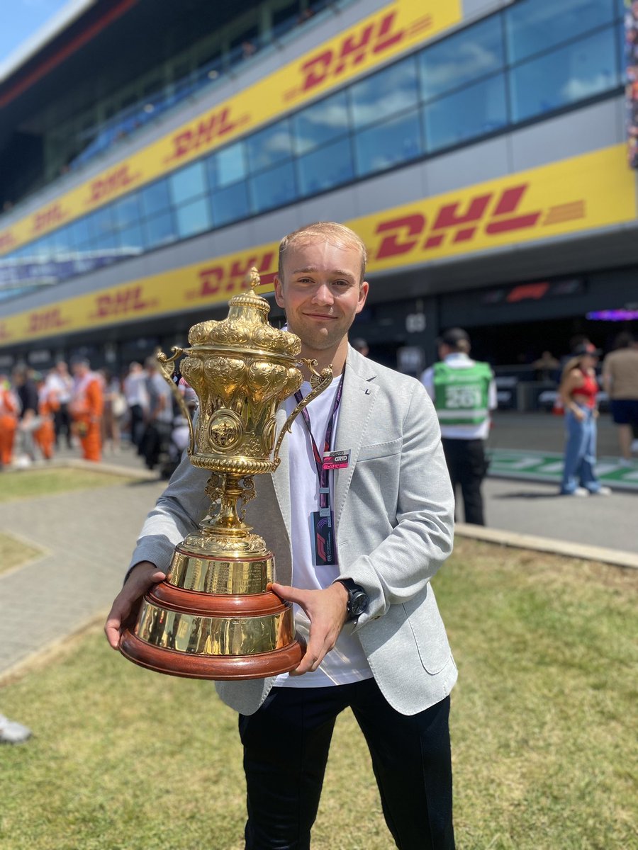 If the British GP trophy goes missing later… I had NOTHING to do with it 👀🇬🇧🏆