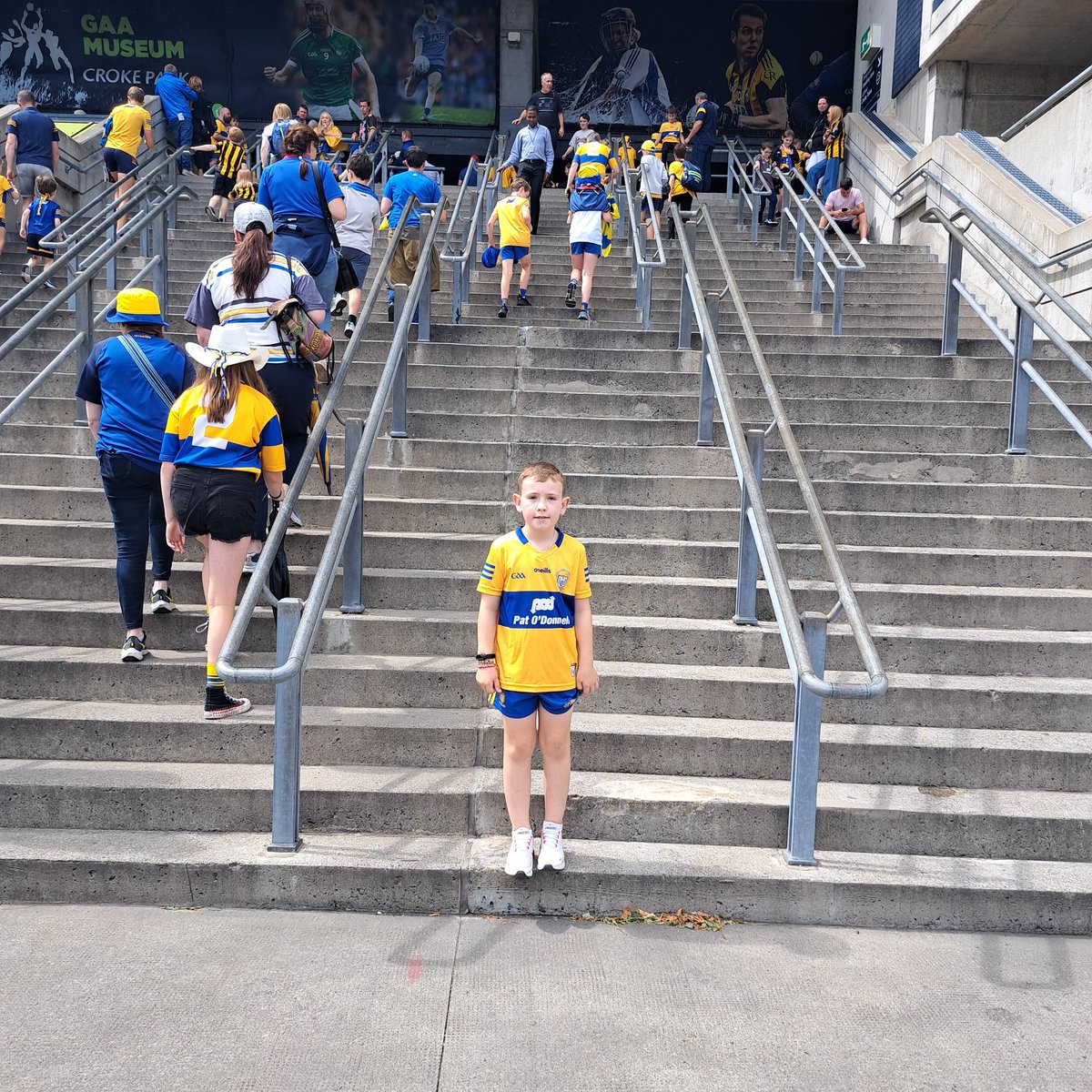 lindasm_'s tweet photo. #FanWall  Brendan Moloney #backingthebanner https://t.co/cZ11R7PA4c