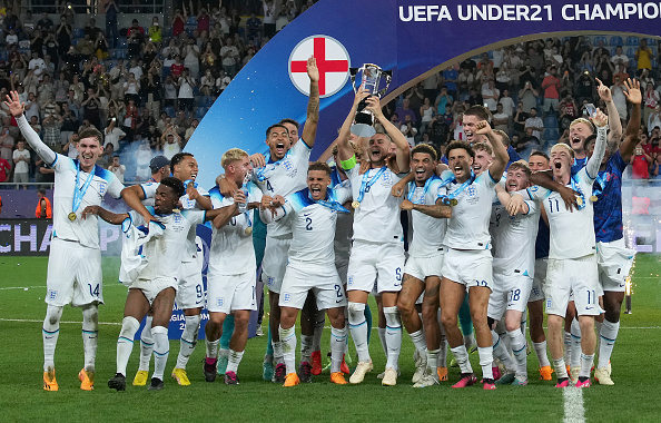 Devid55993596's tweet photo. RT @PLYouth: For the first time in 39 years, @England are #U21EURO champions! 🏆 https://t.co/q4tBqDzSJO