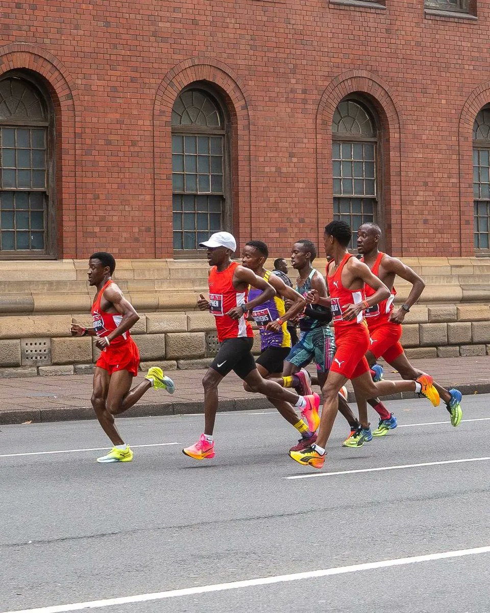 Finally! 🤥😅

27.59 on home soil. Huge shoutout and special thanks to <a href="/AbsaSouthAfrica/">Absa South Africa</a> and <a href="/StillwaterSport/">Stillwater Sports</a> for the unwavering support. I also want to express my gratitude to the boys who pushed the pace and kept it honest.

📷📷|Puma

#SpongeGroup
#exclusiveclub