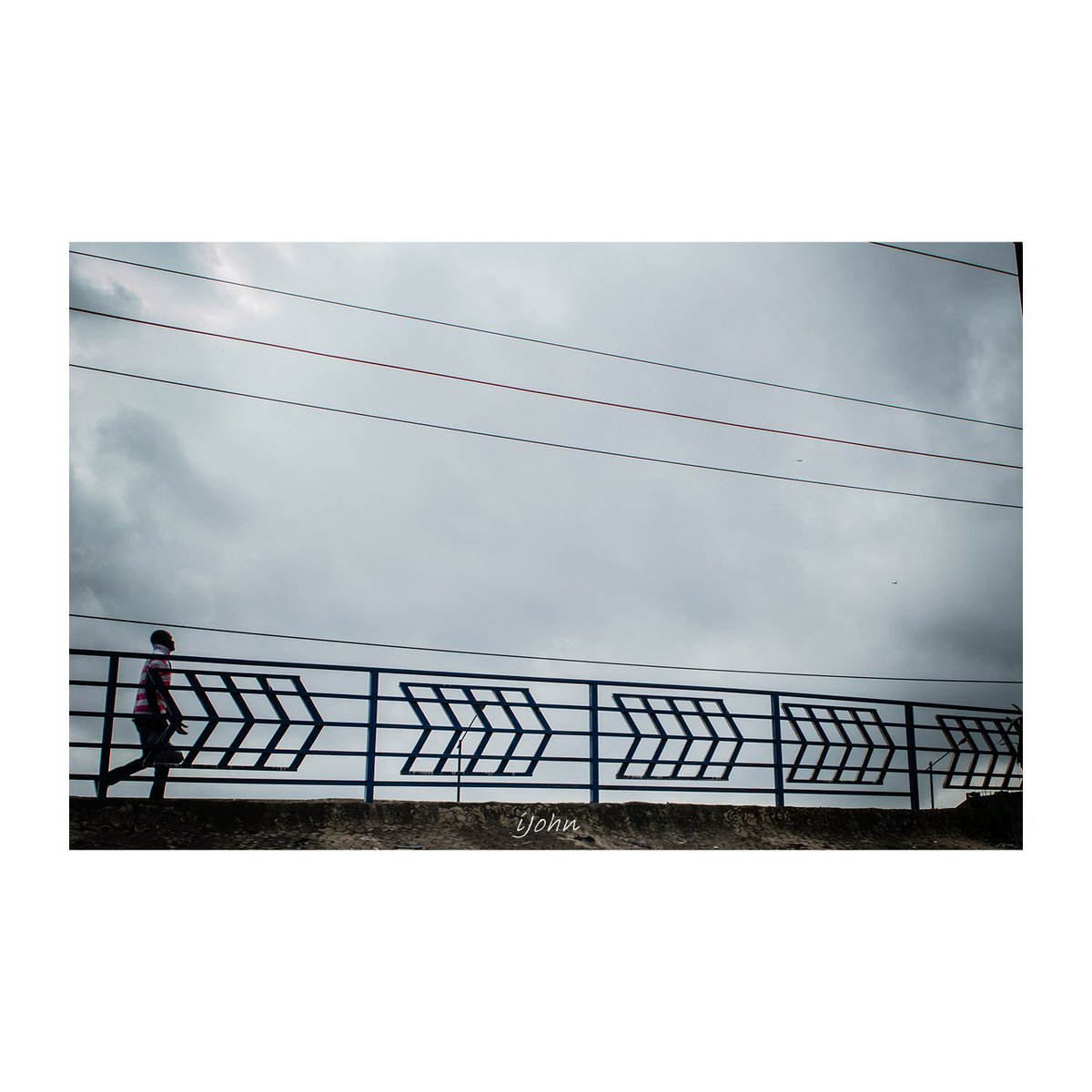 officialijohn's tweet photo. In this journey of life, every stride taken at present strikes a chord in the future. Stride well!!
Iyana Ipaja, Lagos I June 2023
#photography #ijohn #photographer #photooftheday #photogram #streetphotography #lensonstreet #documenting #everydaylagos #everydayafrica https://t.co/5jgZfTzQQx