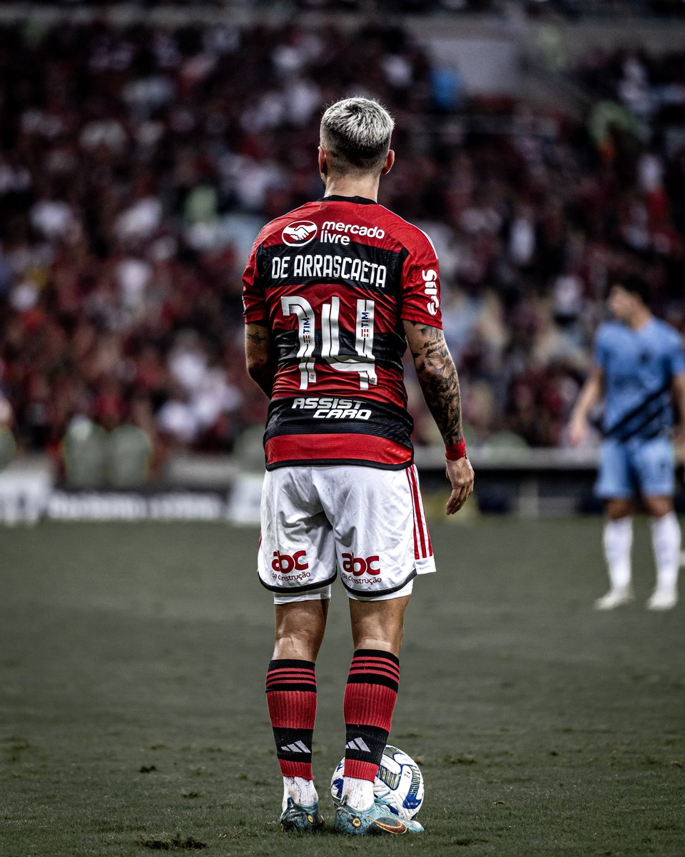 raflamello81's tweet photo. Arrascaeta teve participação direta em cinco dos últimos nove gols marcados pelo Flamengo na temporada. 

Decidindo silenciosamente. 🤫🇺🇾

📸: Equipe RaFla Mello | @click__mj https://t.co/xytBZkjWj1