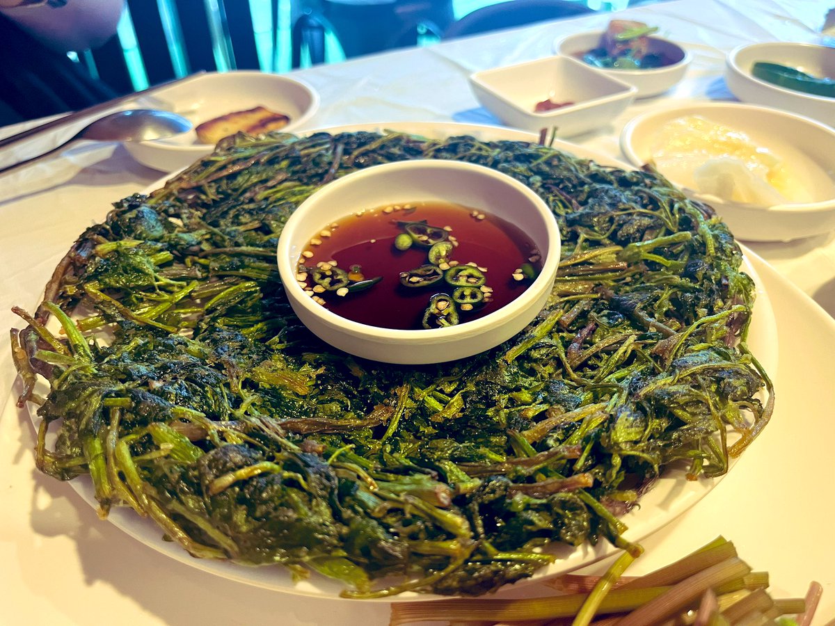 mirabelle1018's tweet photo. 4年振りの週末ソウル。食べたかったセリのサムギョプサルとセリチヂミ。次回もまた😆 https://t.co/MLMi1IKWyK