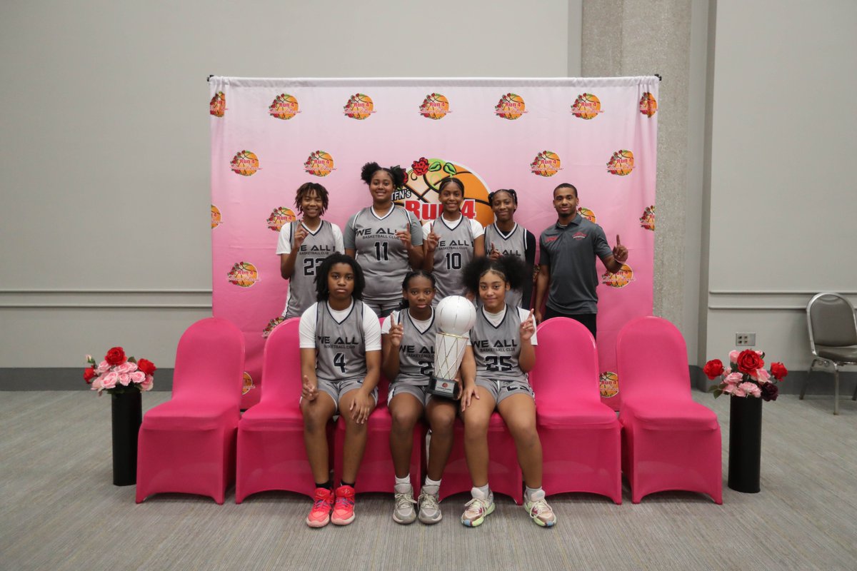 TFNsRun4Roses's tweet photo. Your Run 4 Roses Classic, 2027 Fucia Platinum Division Champions, We All One! #Roses23 #WeAllOne https://t.co/tTMB0yUYO1