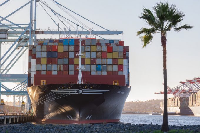 Ocean carriers have removed almost a quarter of their capacity from the transpacific tradelane in the past year as freight rates have sunk below pre-pandemic levels.

https://t.co/mYbmywbBe7

#Logistics #Shipping #3PL https://t.co/z4FQefHDZM