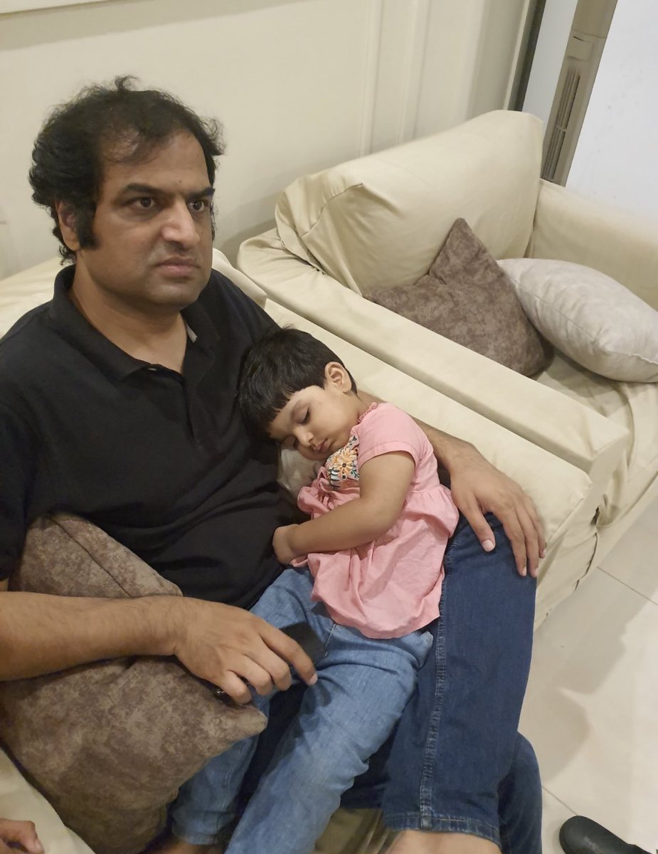 thatsadshamyl's tweet photo. “Baba ki jaan main hoon” #ReleaseOmarNawazAwan https://t.co/Ic1UOwZcSc