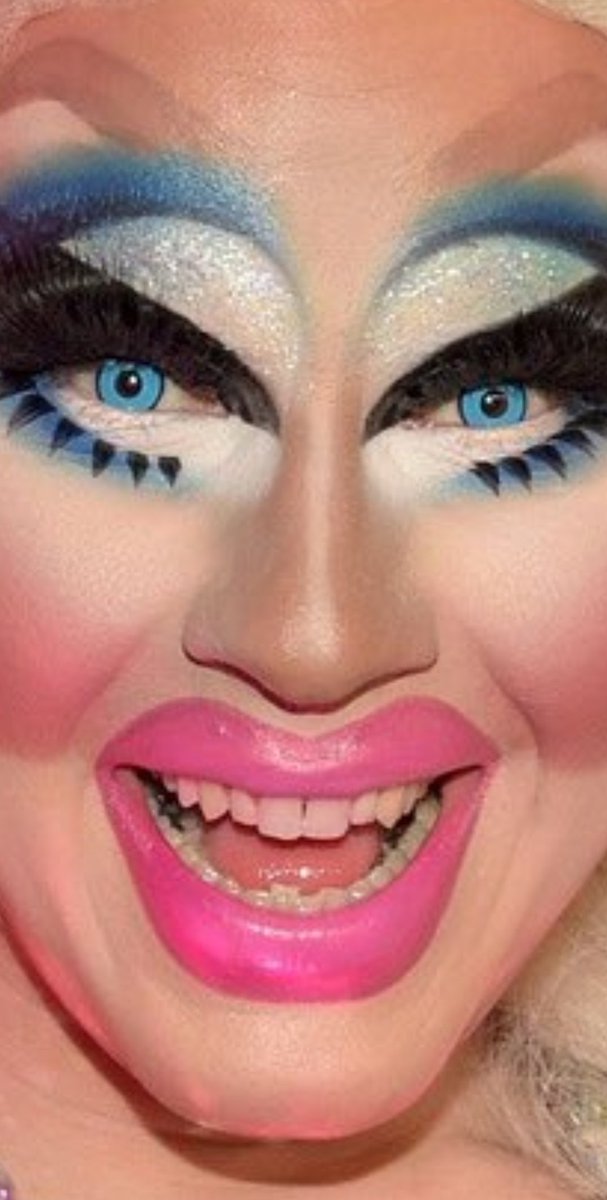 ErazRock's tweet photo. @trixiemattel Mommy, I'm scared. 😣 https://t.co/503IElPK71